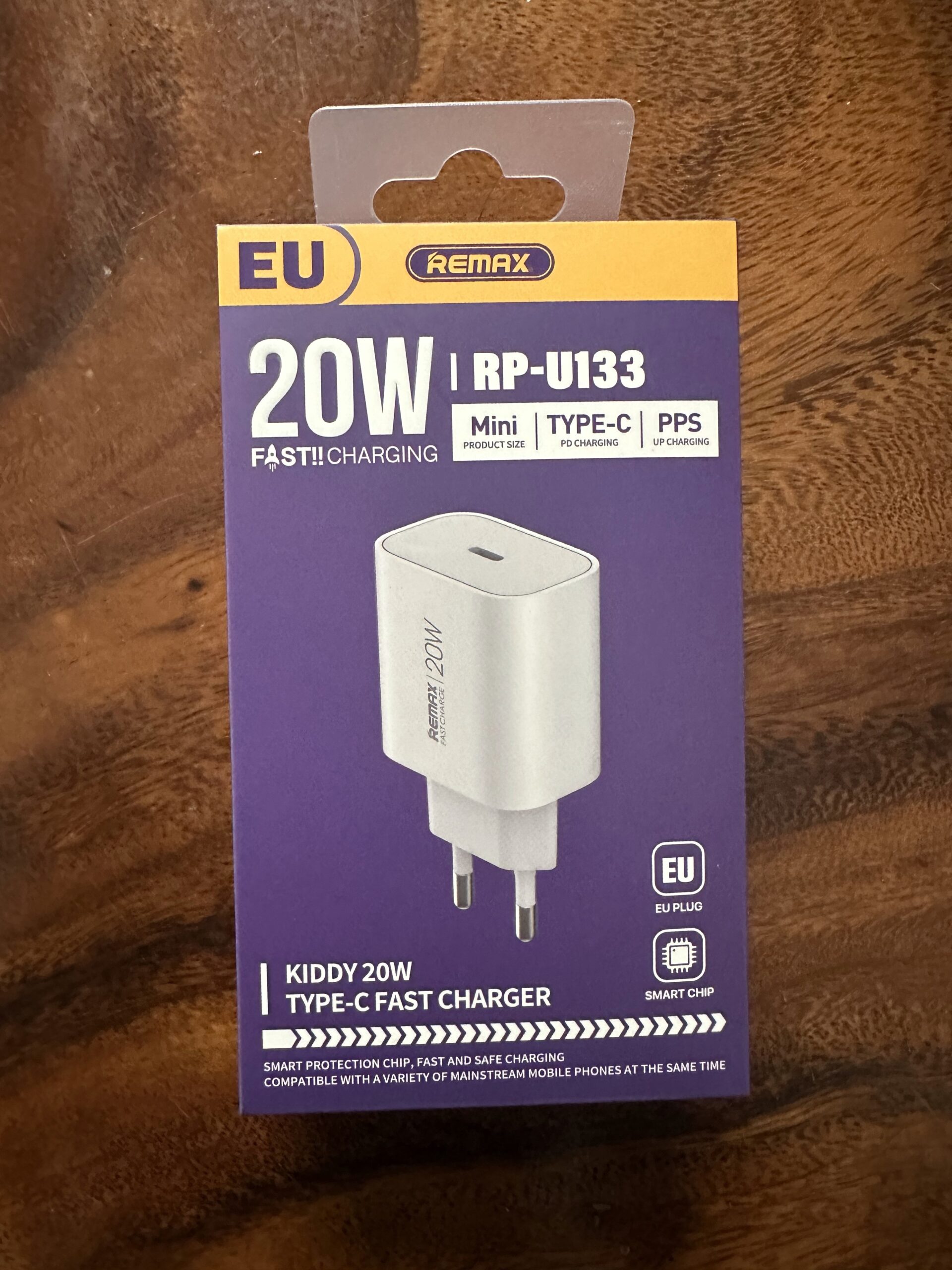 Củ sạc Remax RP-U133 20W